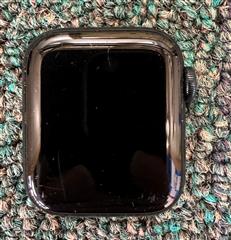 Apple Watch SE (2022) 40mm Midnight Aluminum Caes GPS NO BAND